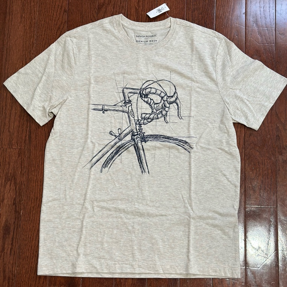 Banana Republic Beige Graphic Men's Shirt